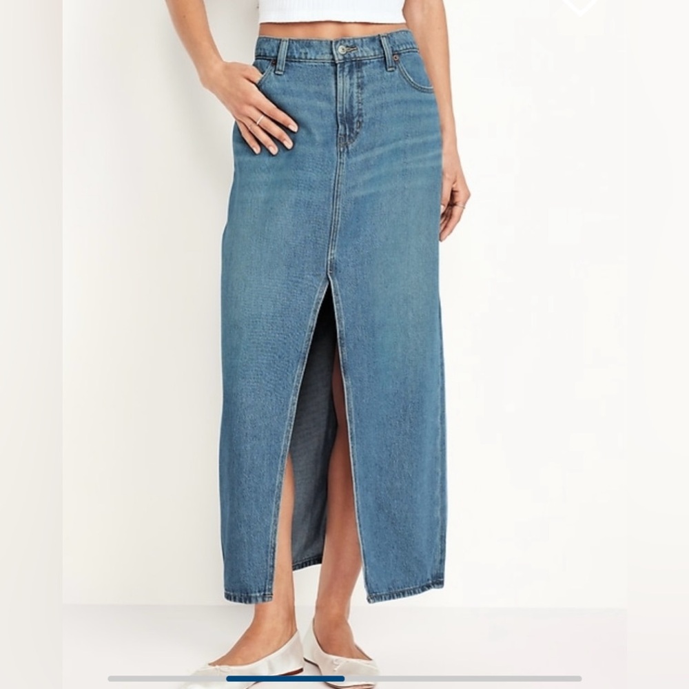 NWT Old Navy mid-rise Jean maxi skirt in medium wash